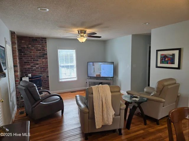 $459,000 | 121 Schley Avenue, Lake Waccamaw, NC 28450