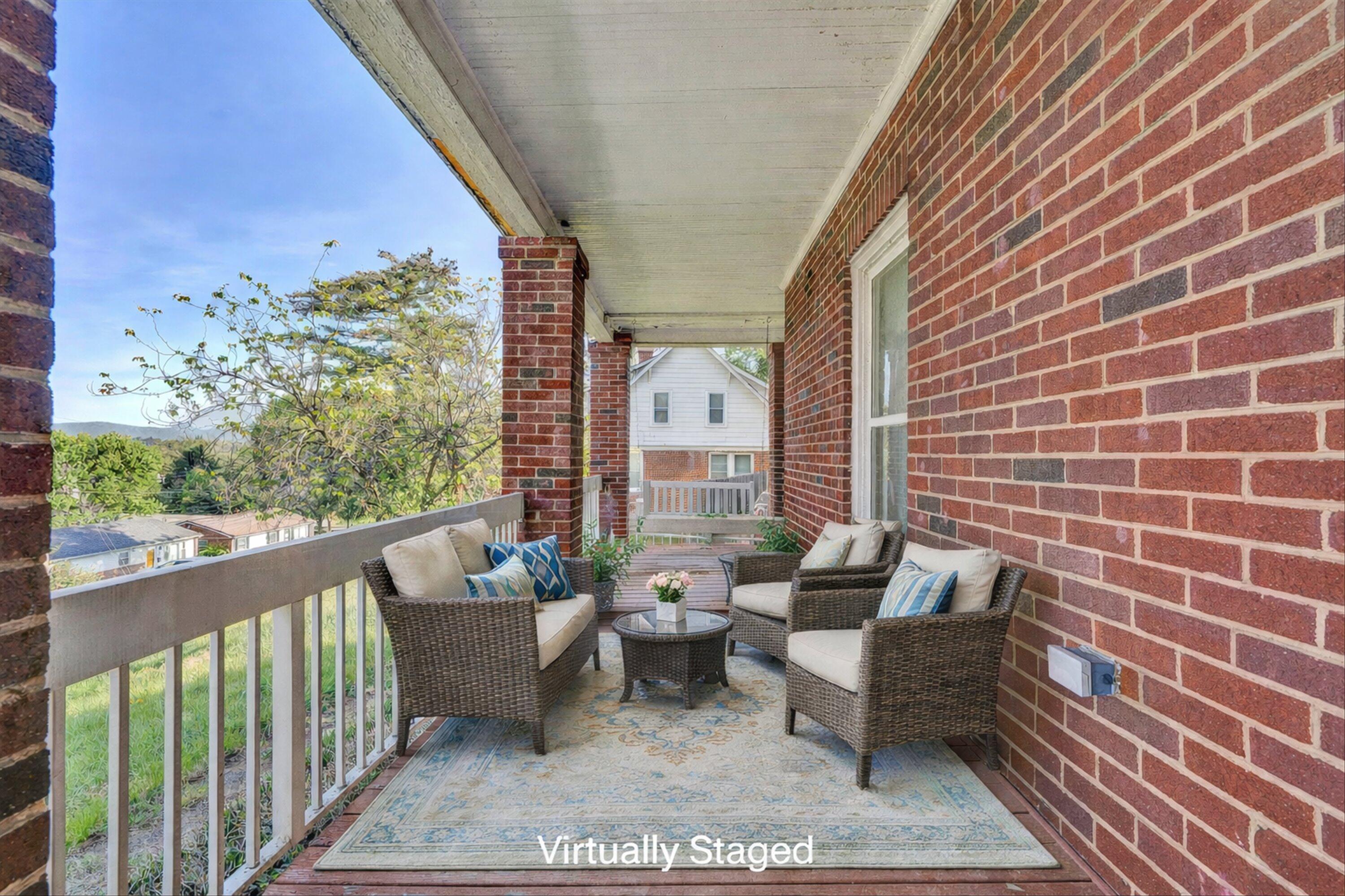 624 South Maple Street Vinton, VA 24179 - Photo 3 of 40 03-ChatGPT Image Apr 16, 2026, 07_17_56