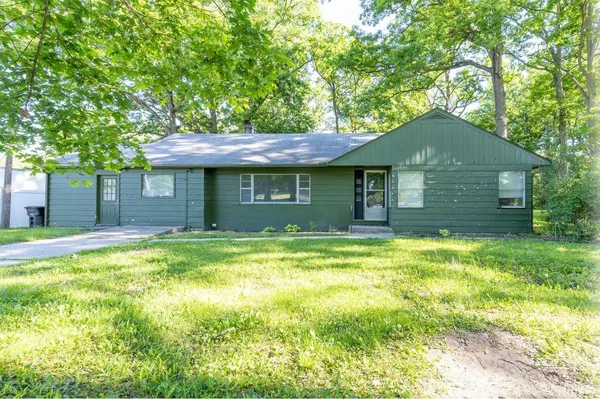 $174,900 | 4401 East State Boulevard, Fort Wayne, IN 46815