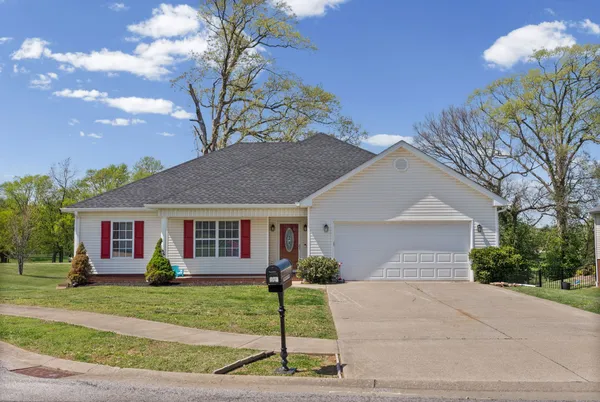 $310,000 | 107 Lurlington Court, Hopkinsville, KY 42240