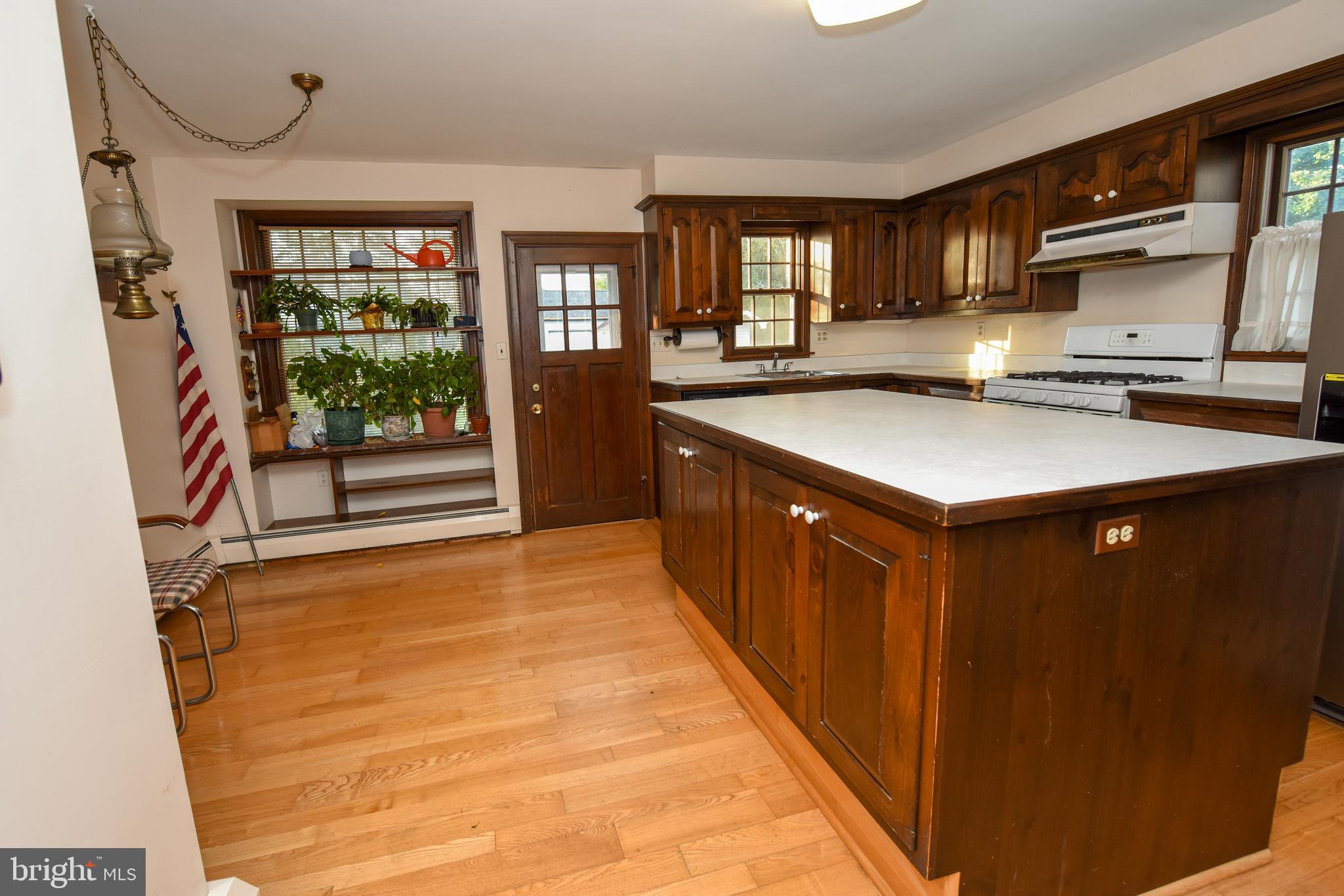 2473 Walton Road Huntingdon Valley, PA 19006 - Photo 9 of 75
