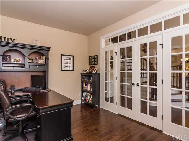 837 Boone Ridge Lane Cary, NC 27519 - Photo 6 of 25 Gallery Image 6