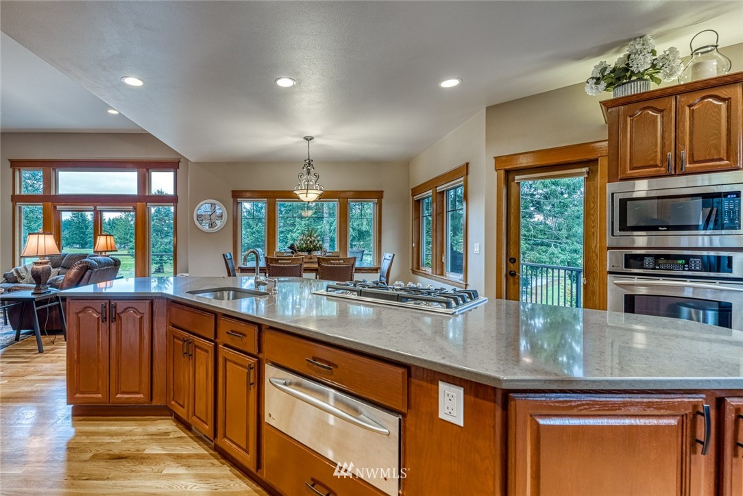 281 East Soderberg Road Allyn, WA 98524 - Photo 11 of 25 Gallery Image 11