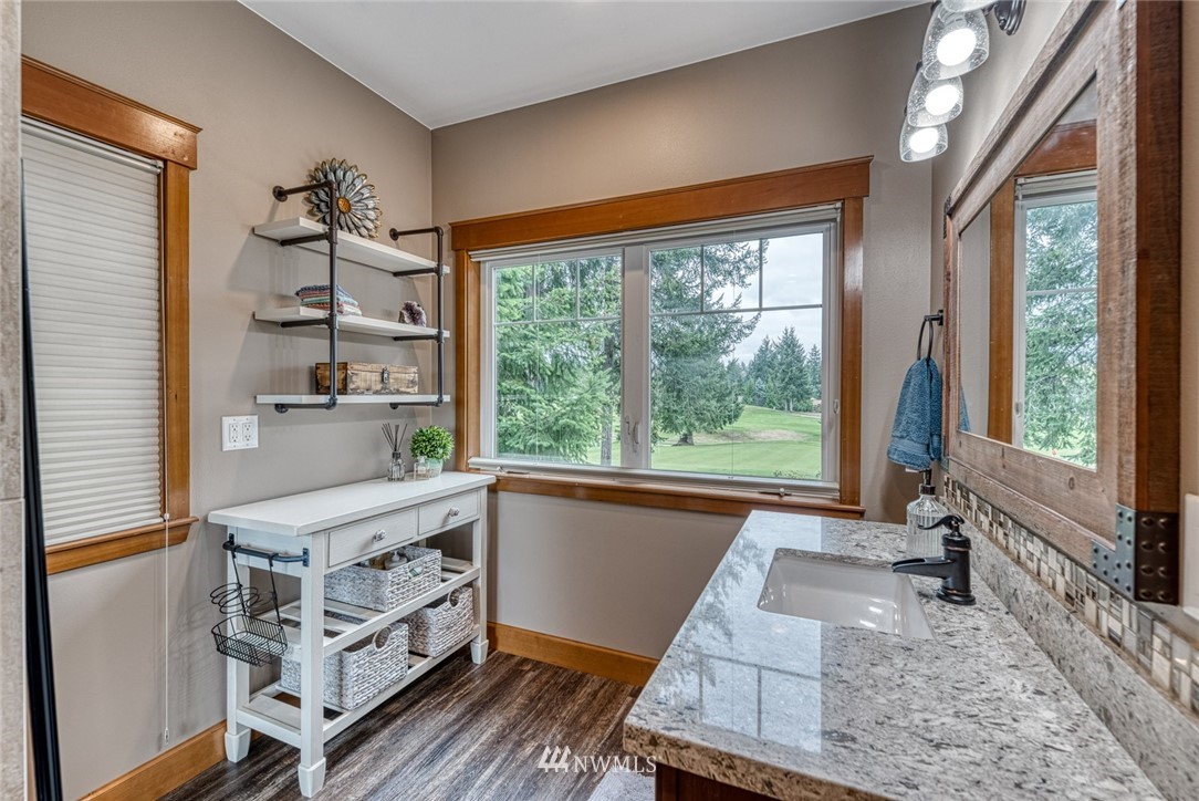 281 East Soderberg Road Allyn, WA 98524 - Photo 13 of 25 Gallery Image 13