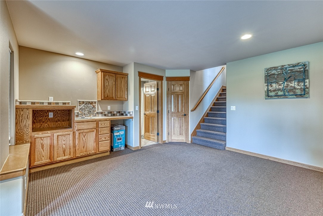 281 East Soderberg Road Allyn, WA 98524 - Photo 19 of 25 Gallery Image 19