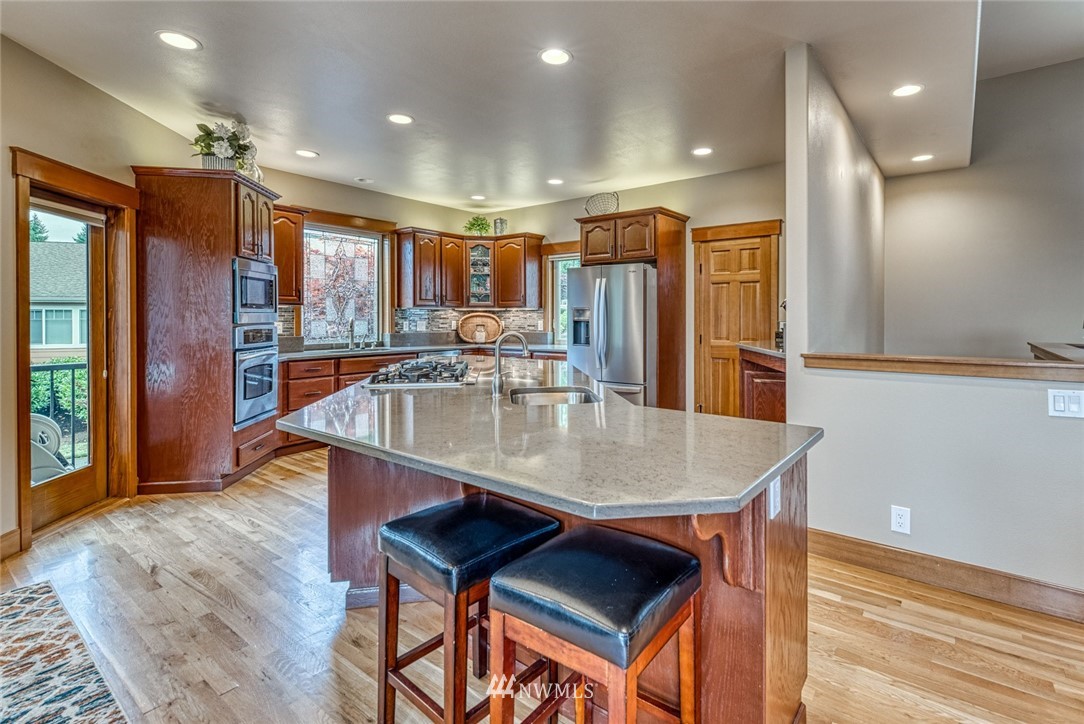281 East Soderberg Road Allyn, WA 98524 - Photo 9 of 25 Gallery Image 9