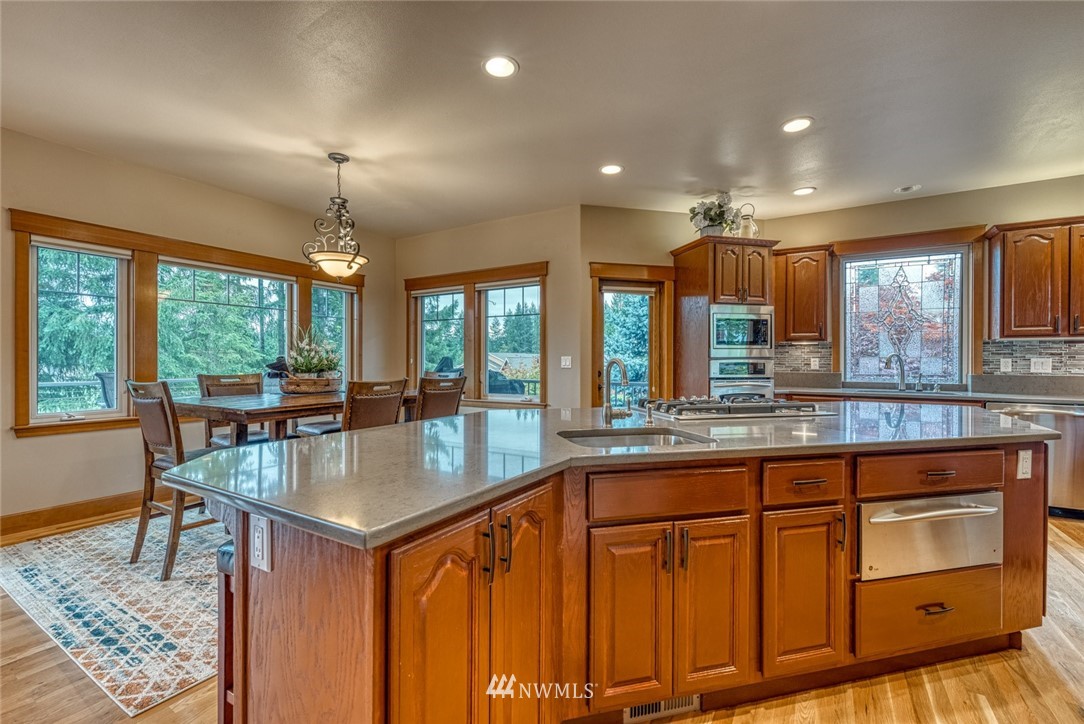 281 East Soderberg Road Allyn, WA 98524 - Photo 10 of 25 Gallery Image 10