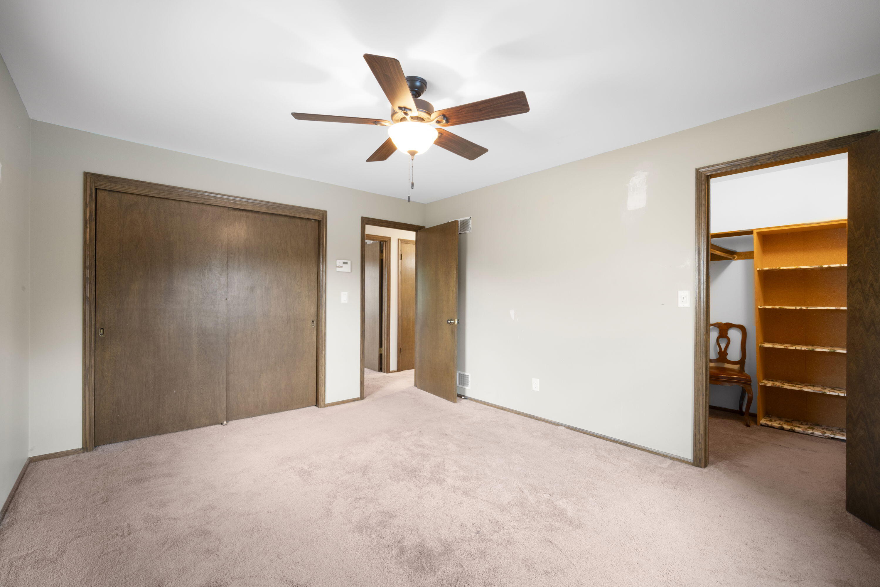 6642 Radburn Lane Greendale, WI 53129 - Photo 20 of 34 23_imgDSC06479