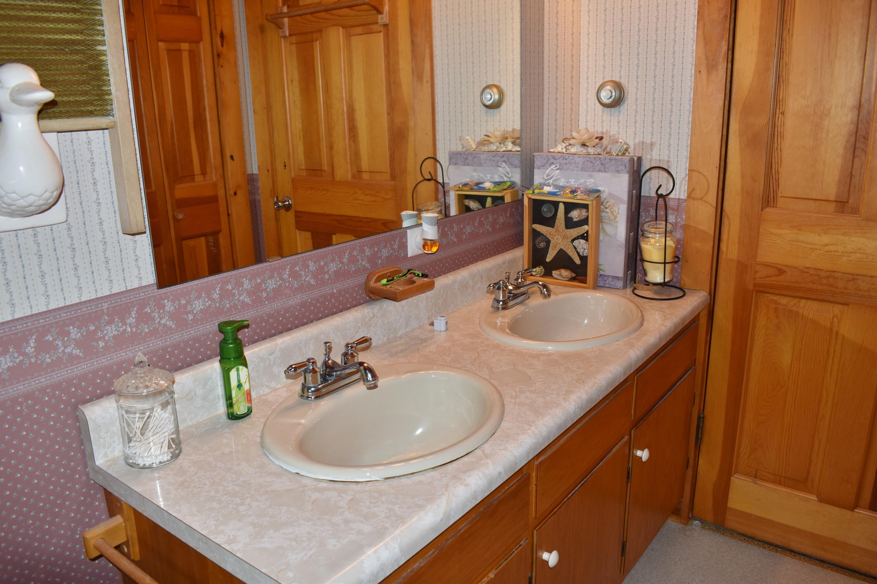 1416 Lee Road Lincoln, ME 04457 - Photo 24 of 37 DSC_0095
