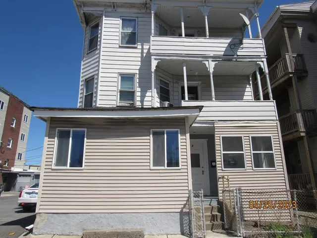 $2,195 | 4 Plum Street, Unit 1, Worcester, MA 01604
