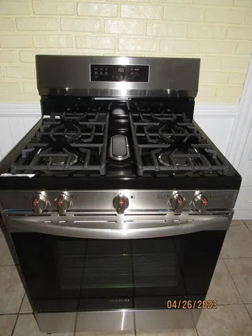 a close view of stove top oven