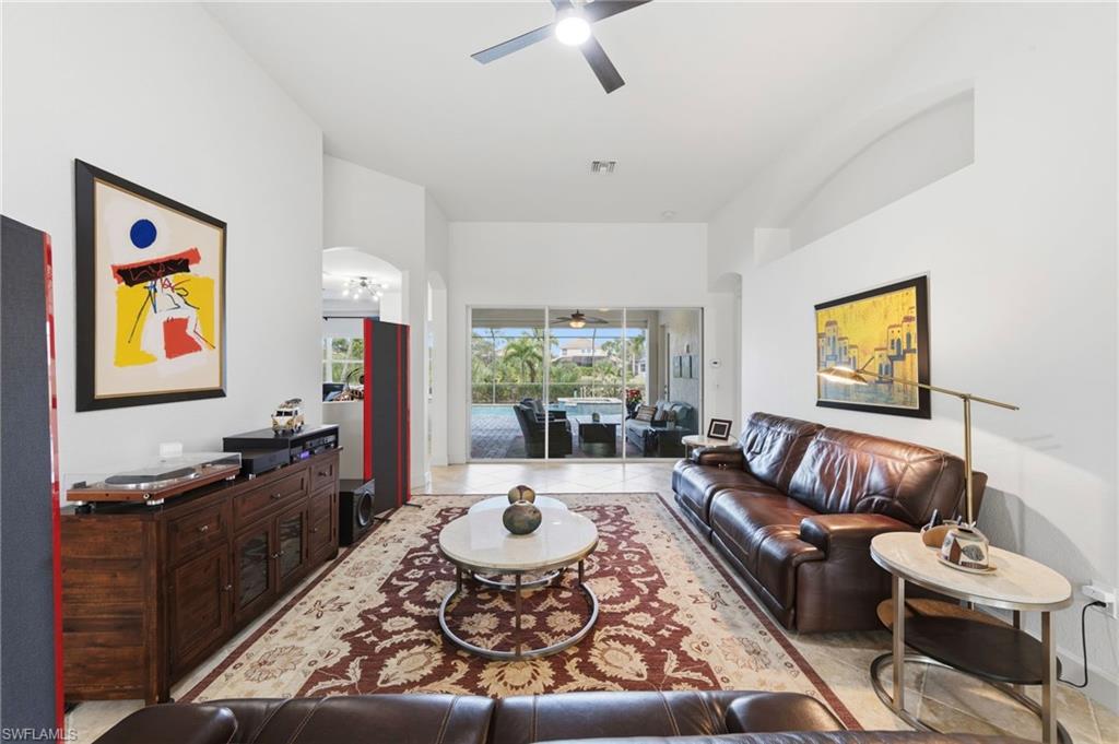 8207 Potomac Lane Naples, FL 34104 - Photo 4 of 43