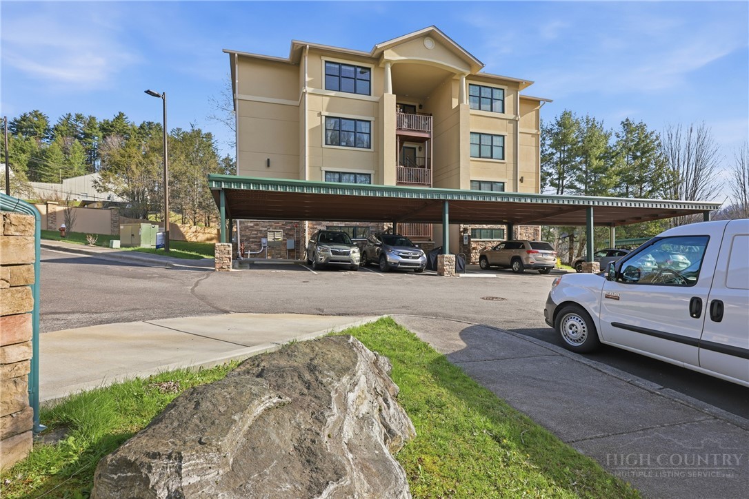 155 Gateway Drive, Unit 101 Boone, NC 28607 - Photo 46 of 50