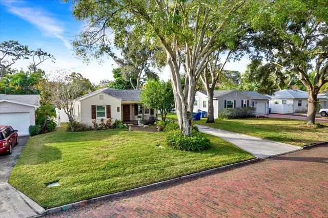 $699,000 | 734 37th Avenue North, St. Petersburg, FL 33704