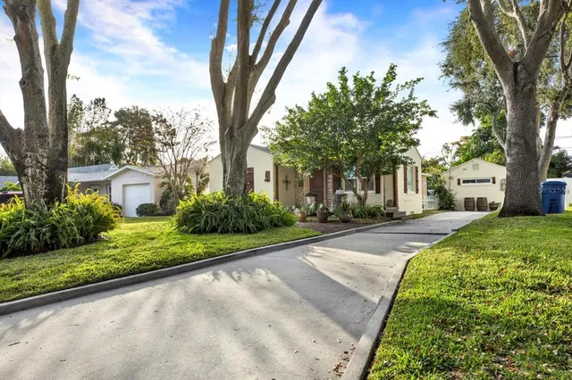 $699,000 | 734 37th Avenue North, St. Petersburg, FL 33704