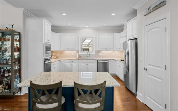 $849,900 | 5403 Sicily Street, Oak Ridge, NC 27310