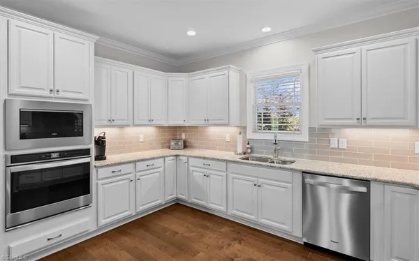 $849,900 | 5403 Sicily Street, Oak Ridge, NC 27310
