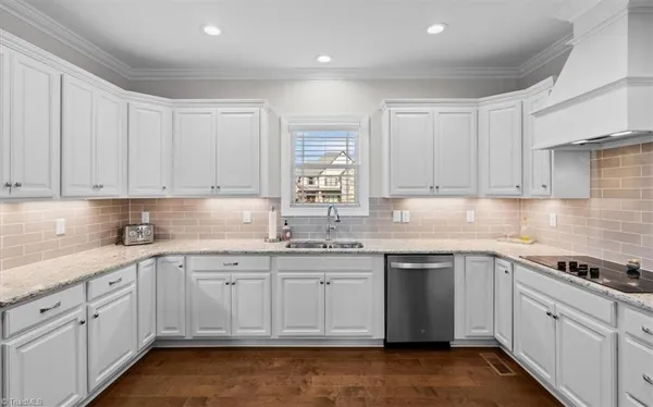 $849,900 | 5403 Sicily Street, Oak Ridge, NC 27310