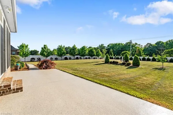 $849,900 | 5403 Sicily Street, Oak Ridge, NC 27310