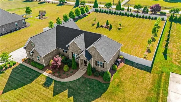 $849,900 | 5403 Sicily Street, Oak Ridge, NC 27310