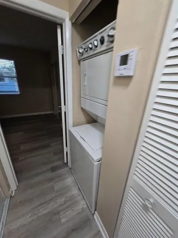 $2,000 | 95 Southwest 3rd Street, Pompano Beach, FL 33060