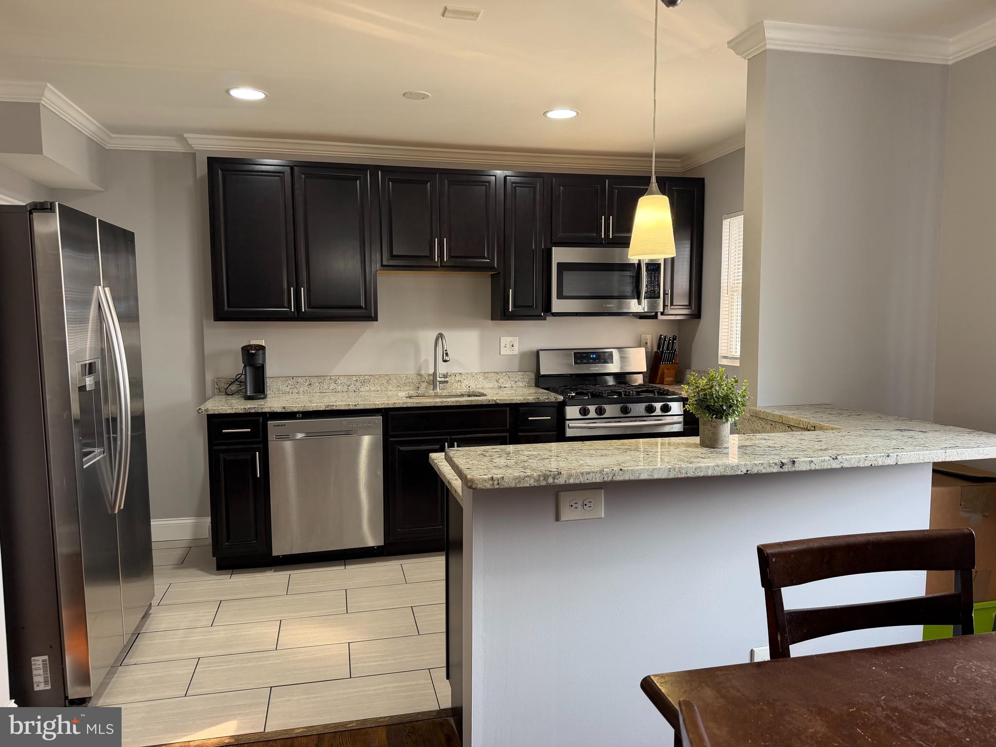 2012 Ormand Road Baltimore, MD 21222 - Photo 4 of 10 Gallery Image 4