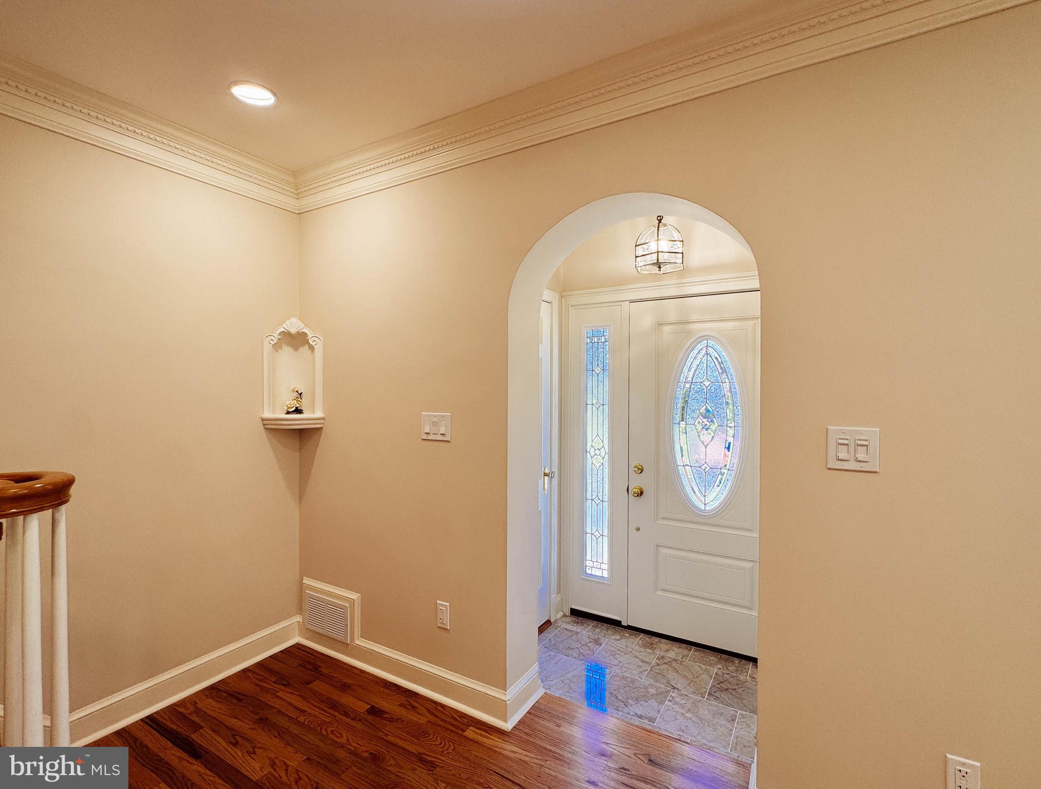 9421 Thornhill Road Silver Spring, MD 20901 - Photo 5 of 42 entry foyer