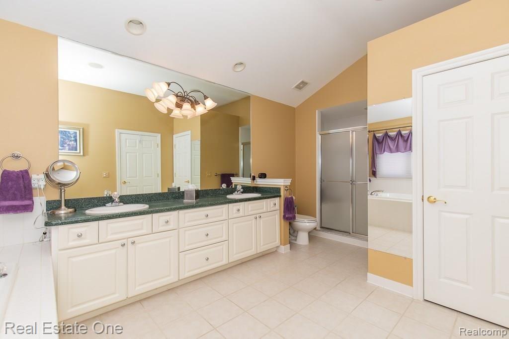 415 Springview Drive Rochester, MI 48307 - Photo 26 of 49 Springview MLS-W049.jpg