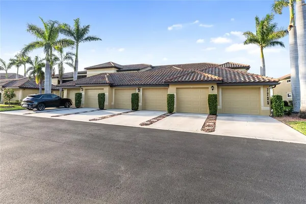 $389,999 | 7235 River Hammock Drive, Unit 103, Bradenton, FL 34212