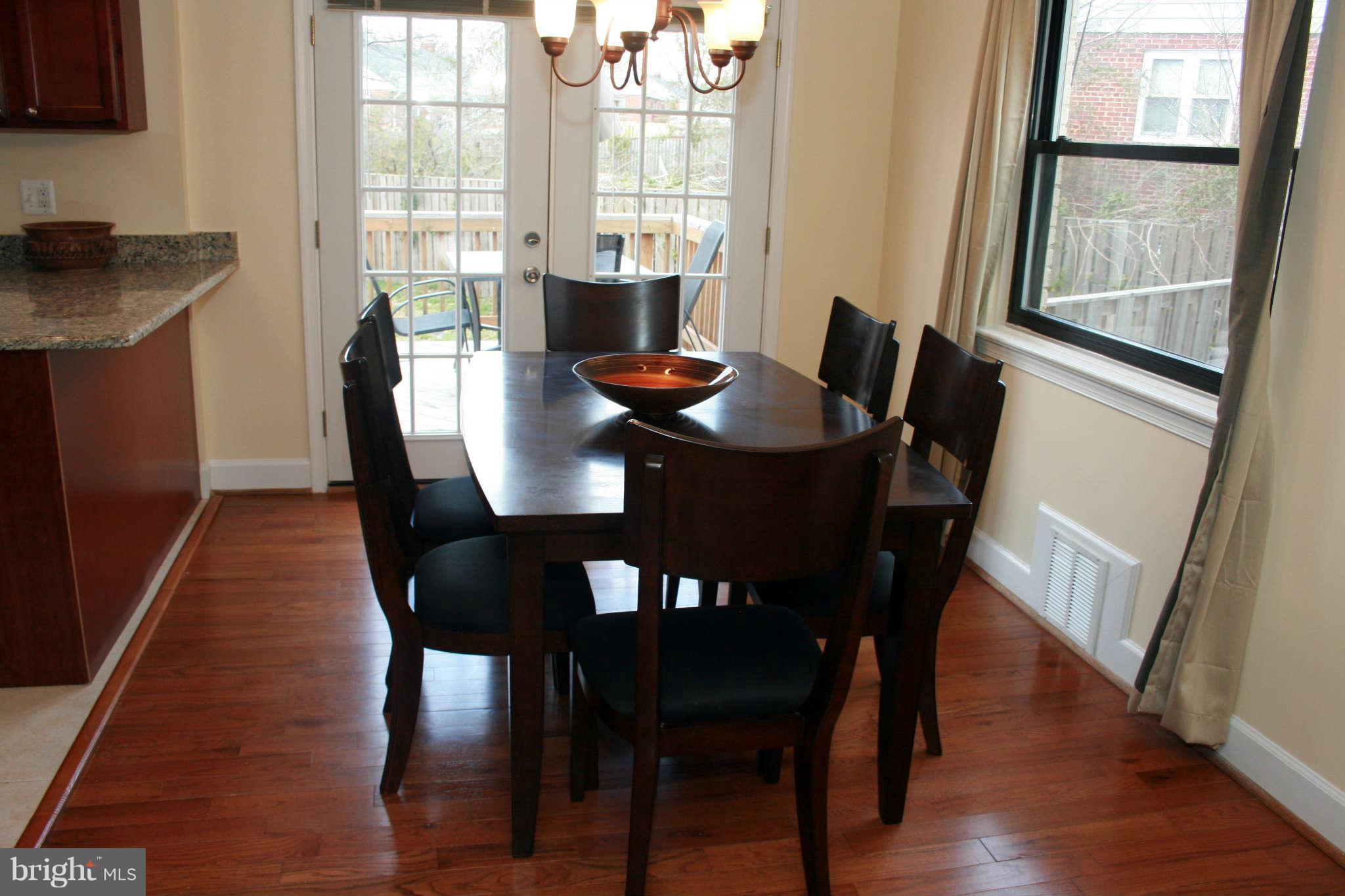 6024 Craig Street Springfield, VA 22150 - Photo 8 of 30 Dining Room