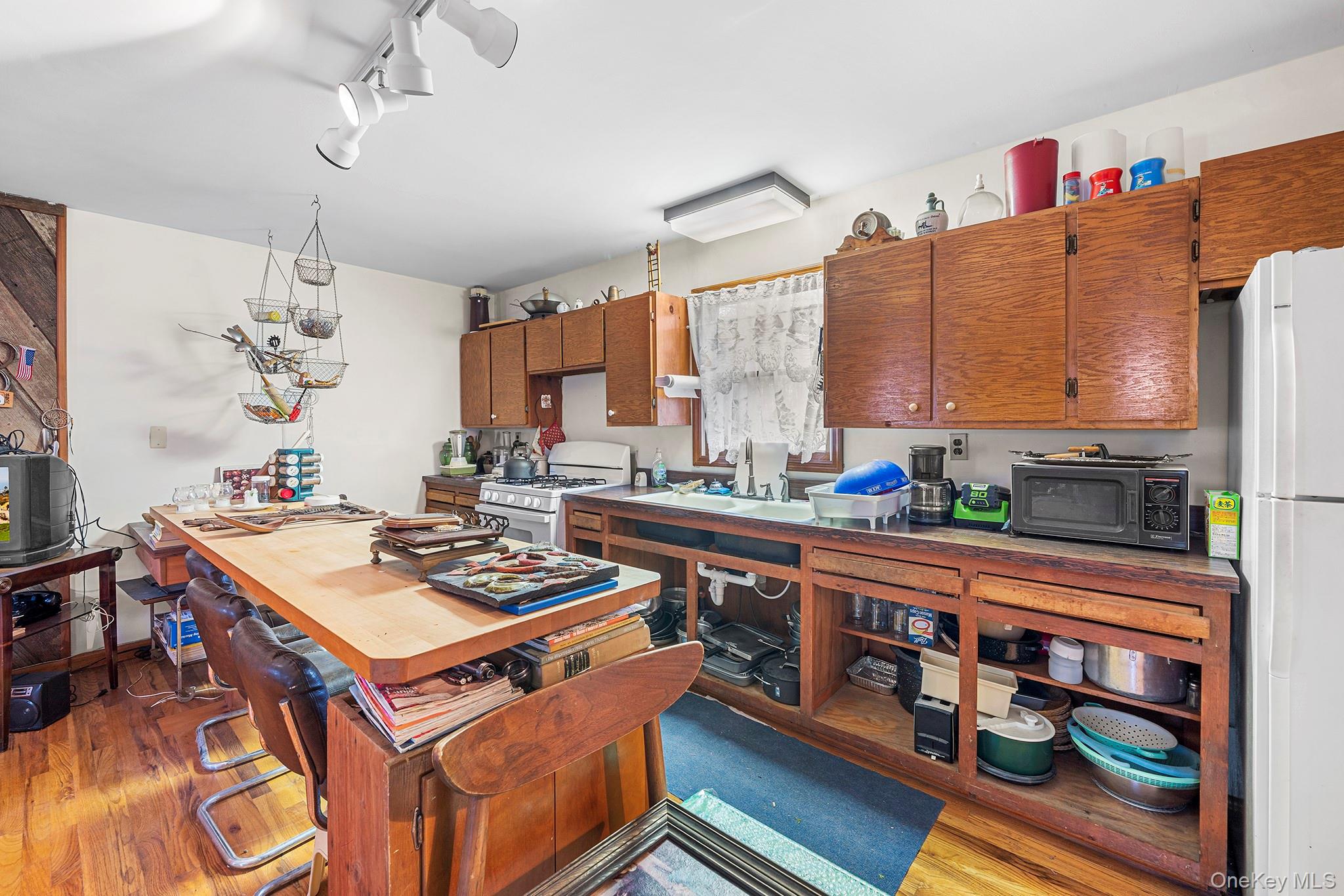 290 Ridge Road Campbell Hall, NY 10916 - Photo 4 of 26