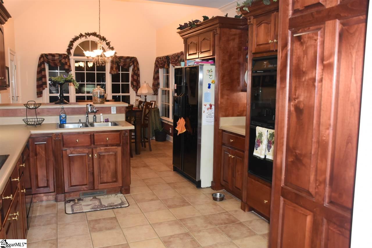 318 Providence Way Easley, SC 29642 - Photo 6 of 35 Gallery Image 6