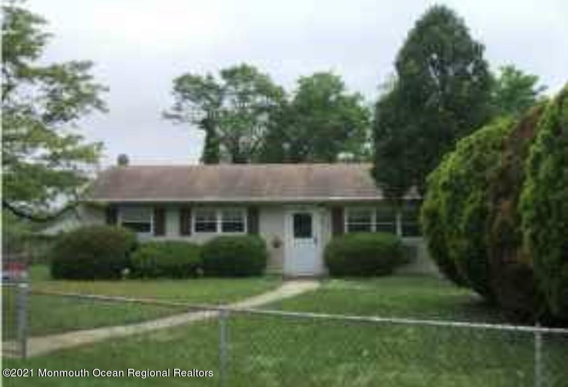 412 Dover Road Toms River, NJ 08757 - Photo 1 of 2 a house view with a garden space