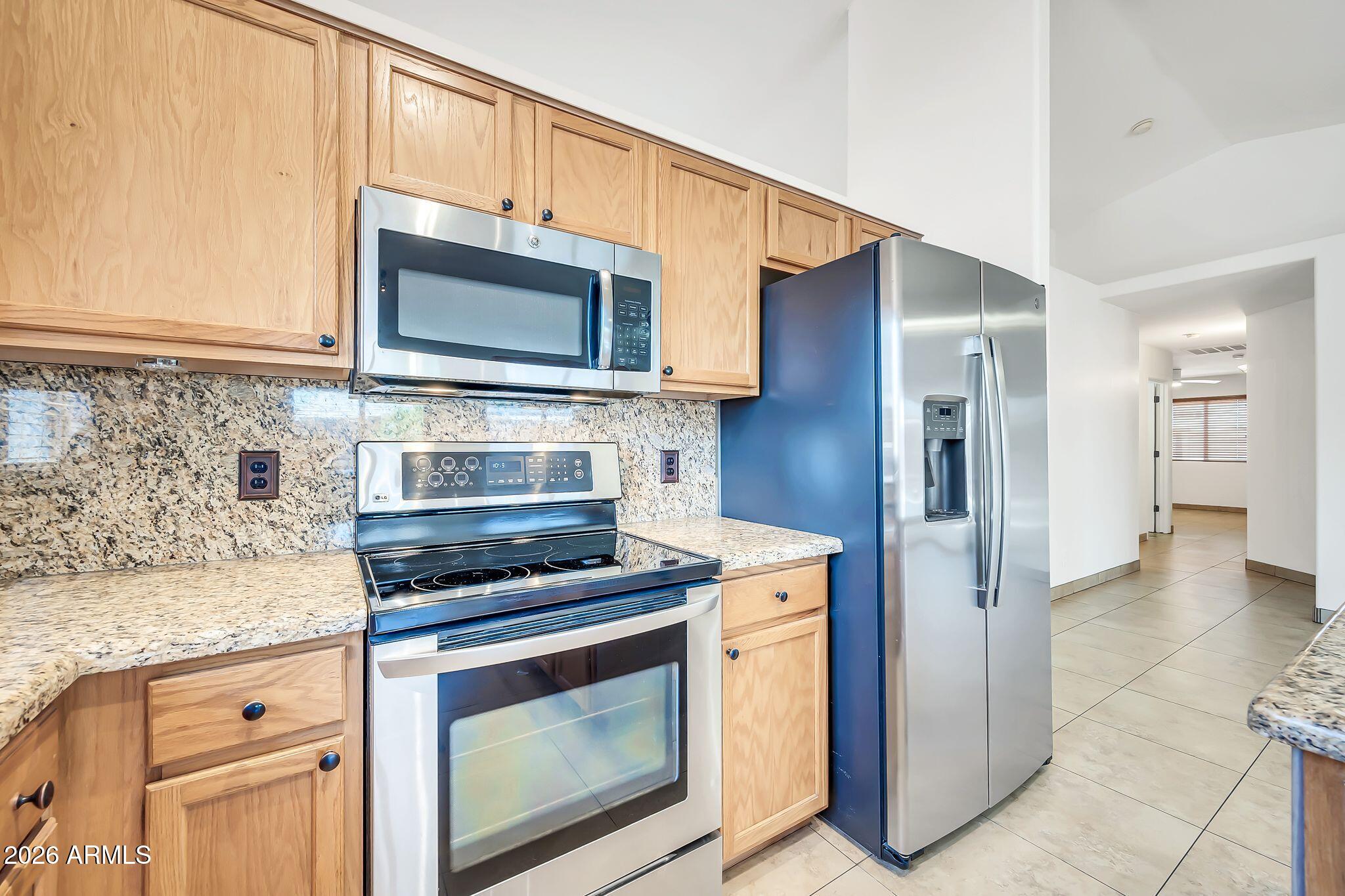 3048 East Erie Street Gilbert, AZ 85295 - Photo 15 of 47 Kitchen