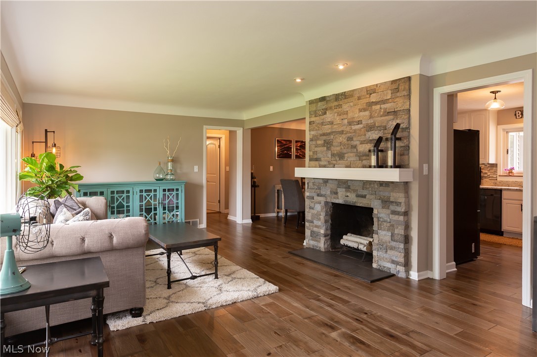 6892 Brecksville Road Independence, OH 44131 - Photo 3 of 35 Gallery Image 3