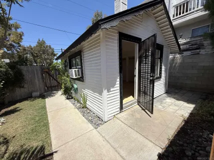 $4,100,000 | 862-64 C Avenue, Coronado, CA 92118