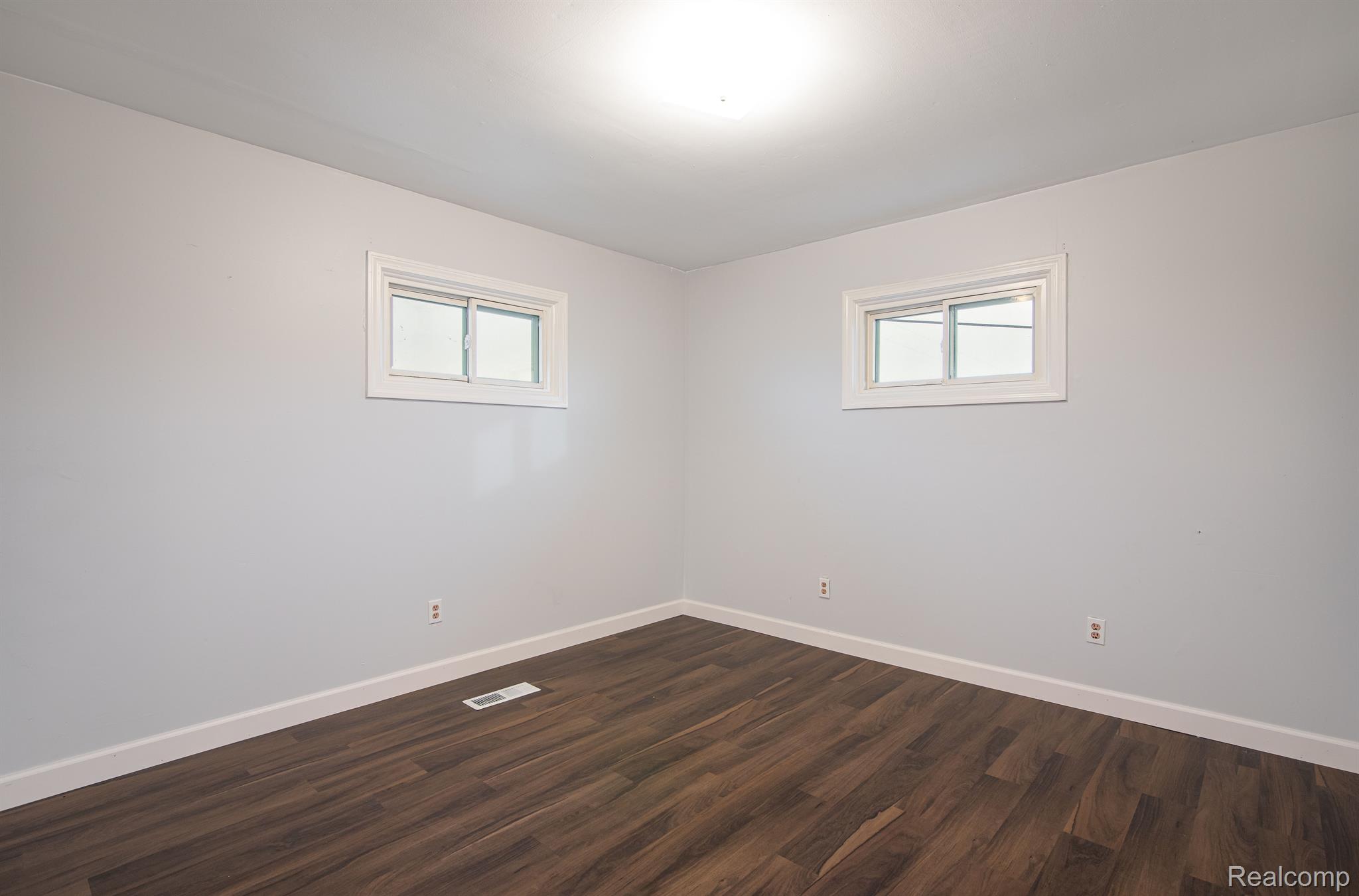 5170 Gleason Road Emmett, MI 48022 - Photo 12 of 25 Gallery Image 12
