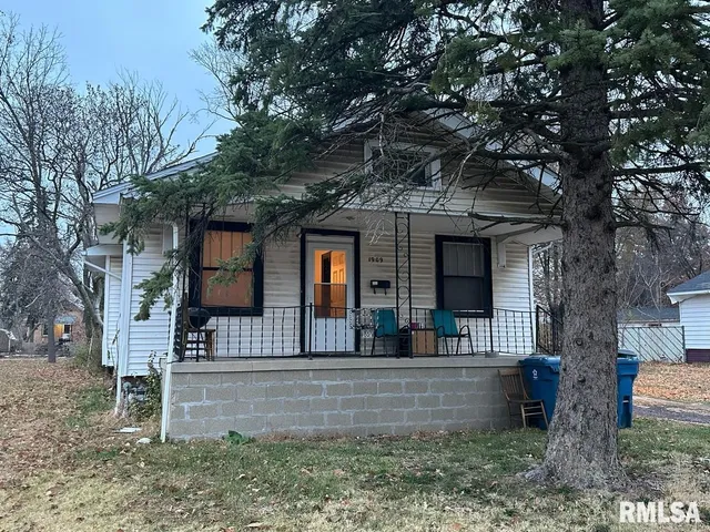 $44,900 | 1909 East Cedar Street, Springfield, IL 62703