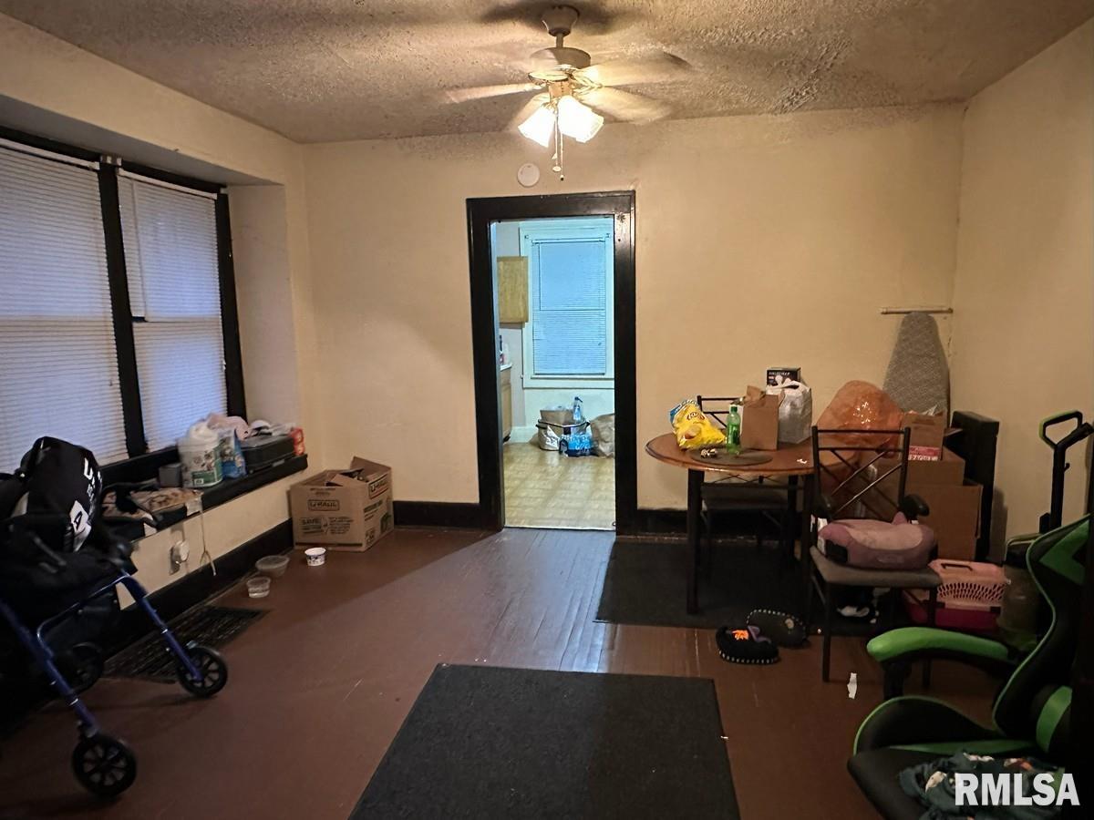 1909 East Cedar Street Springfield, IL 62703 - Photo 4 of 8