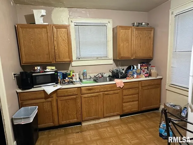 $44,900 | 1909 East Cedar Street, Springfield, IL 62703