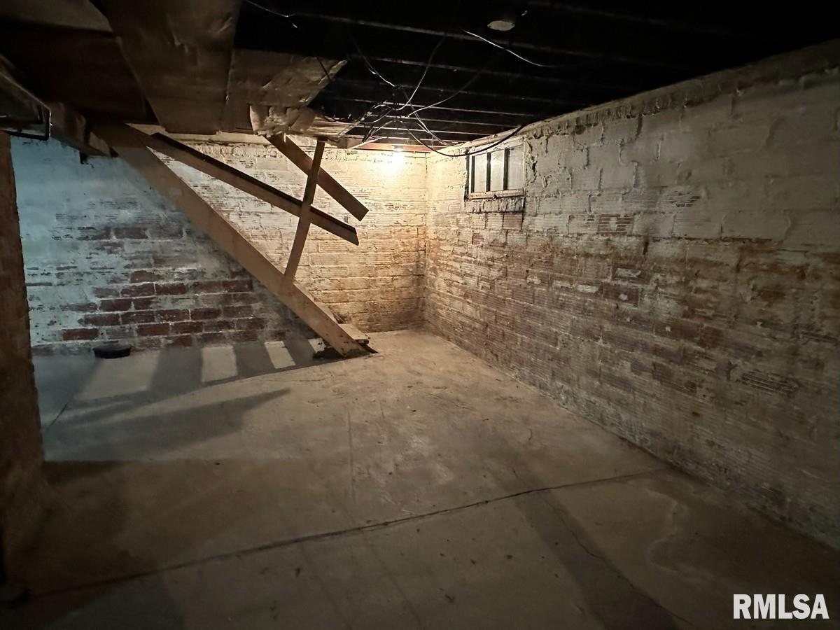 1909 East Cedar Street Springfield, IL 62703 - Photo 8 of 8