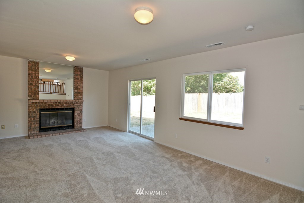 602 213th Street Southwest Bothell, WA 98021 - Photo 17 of 22