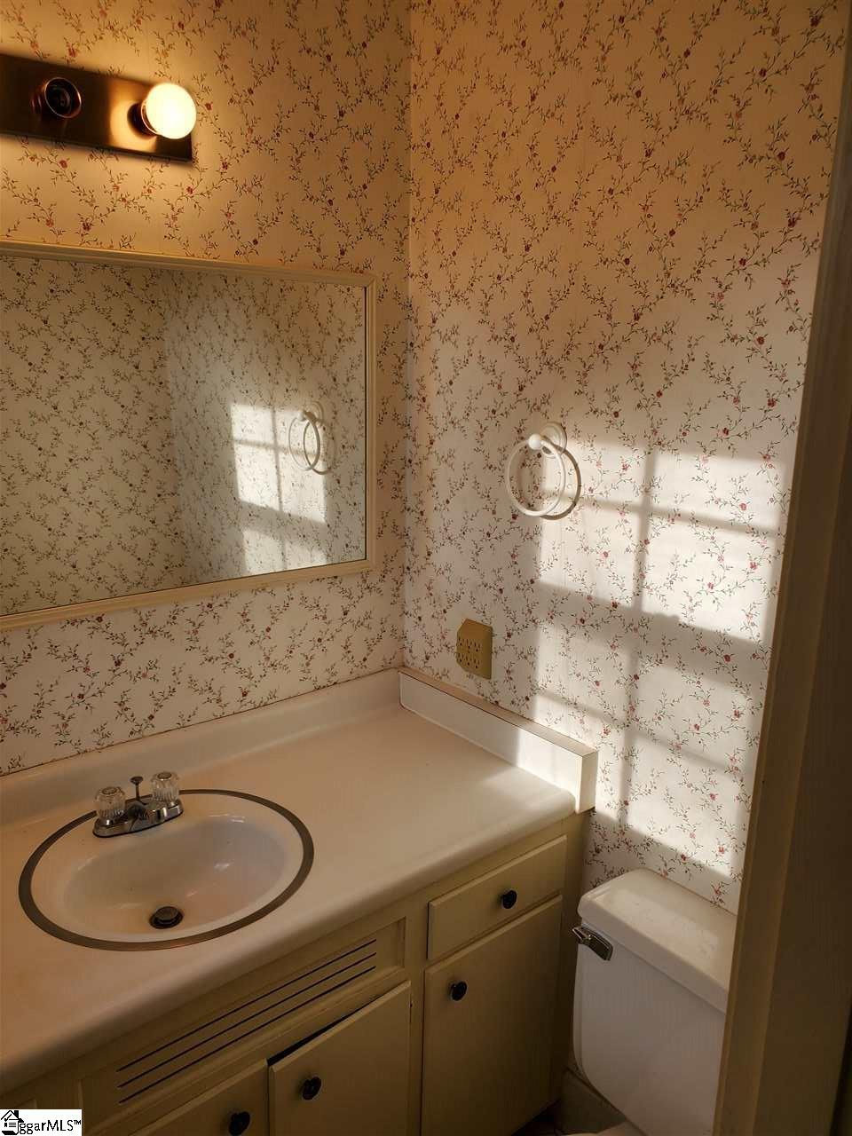 419 Old Cedar Rock Road Easley, SC 29640 - Photo 11 of 18