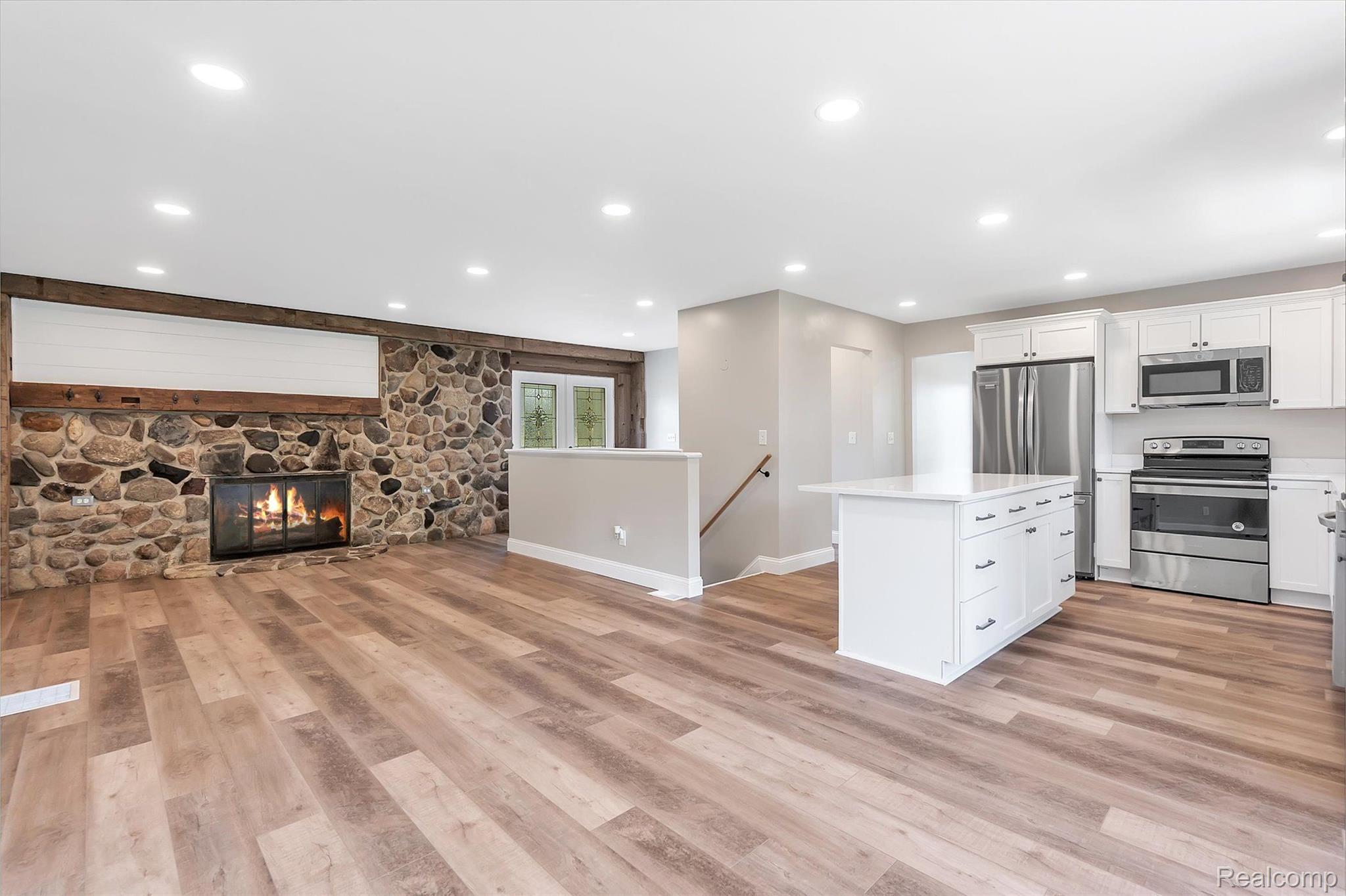 4918 Ellis Road Fowlerville, MI 48836 - Photo 4 of 23 Gallery Image 4