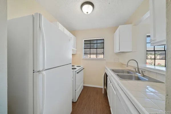 $925 | 206 Bexar Drive, San Antonio, TX 78228
