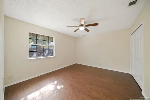 $925 | 206 Bexar Drive, San Antonio, TX 78228