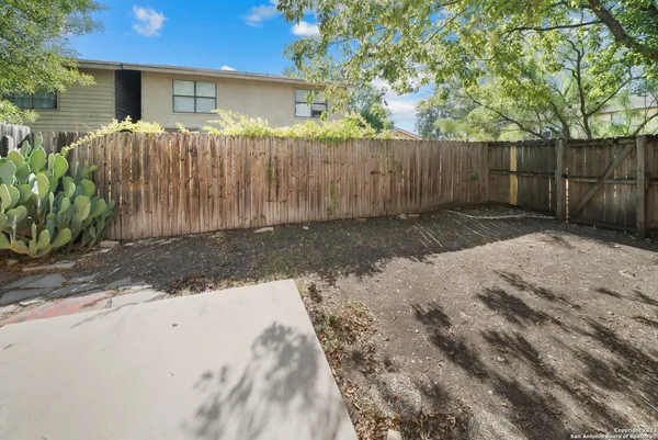 $925 | 206 Bexar Drive, San Antonio, TX 78228