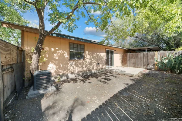 $925 | 206 Bexar Drive, San Antonio, TX 78228