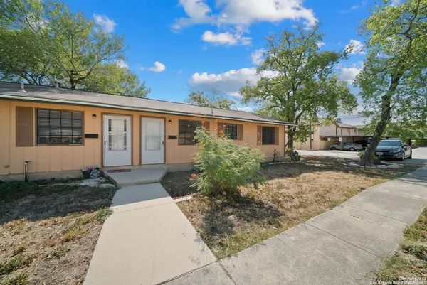 $925 | 206 Bexar Drive, San Antonio, TX 78228