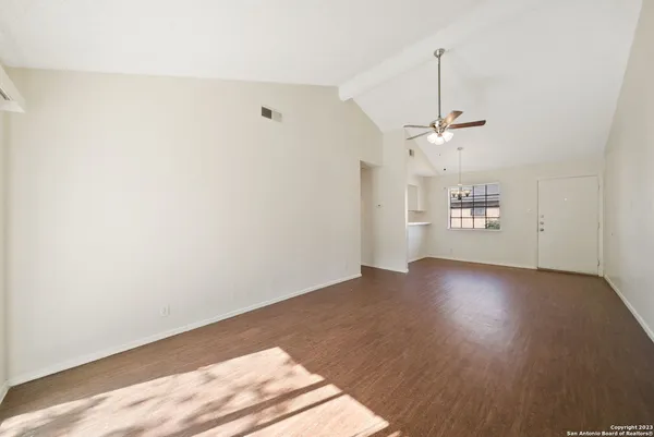 $925 | 206 Bexar Drive, San Antonio, TX 78228